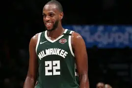 包含马德里竞技四强战小胜密尔沃基雄鹿，奥斯梅恩砍下6记关键球，全场沸腾的词条